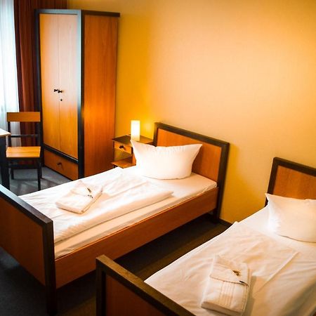 Haus Des Volkes - Das Bauhaushotel Probstzella Luaran gambar